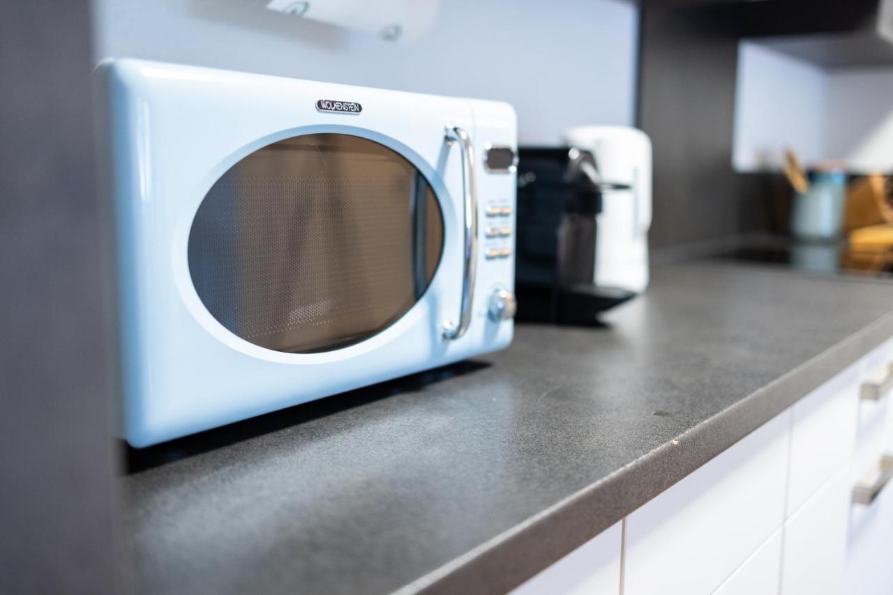 Design-Ferienwohnung In Bad Neuenahr: Platz Fuer 4, Kueche, Wifi, Netflix ภายนอก รูปภาพ